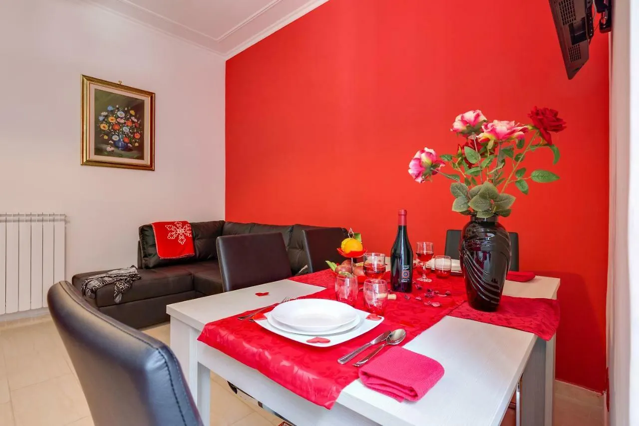 New In! Sophie At Colosseum Róma Apartman